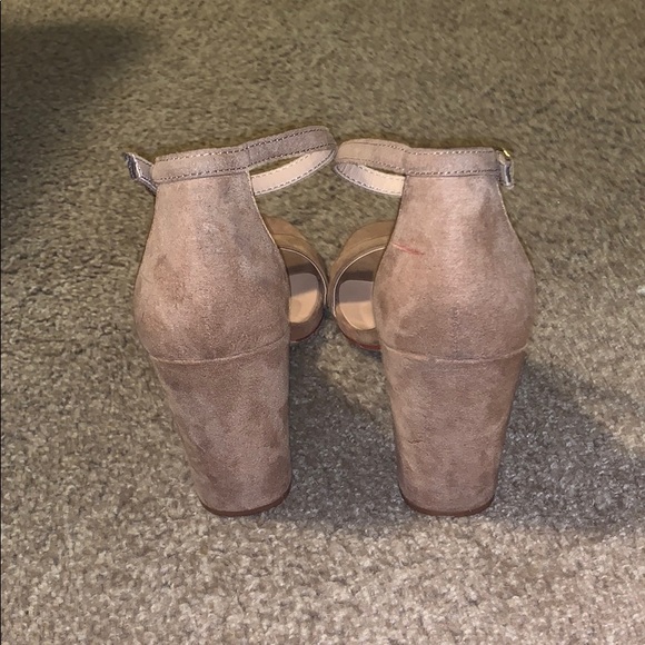 Heels - Picture 2 of 3